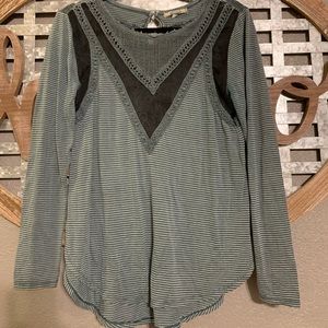 Green Gimmicks Top